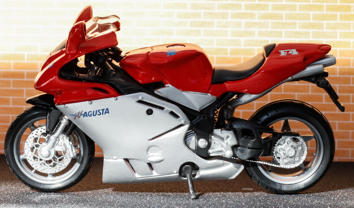 Maisto MV Agusta F4s
